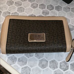 Guess wallet